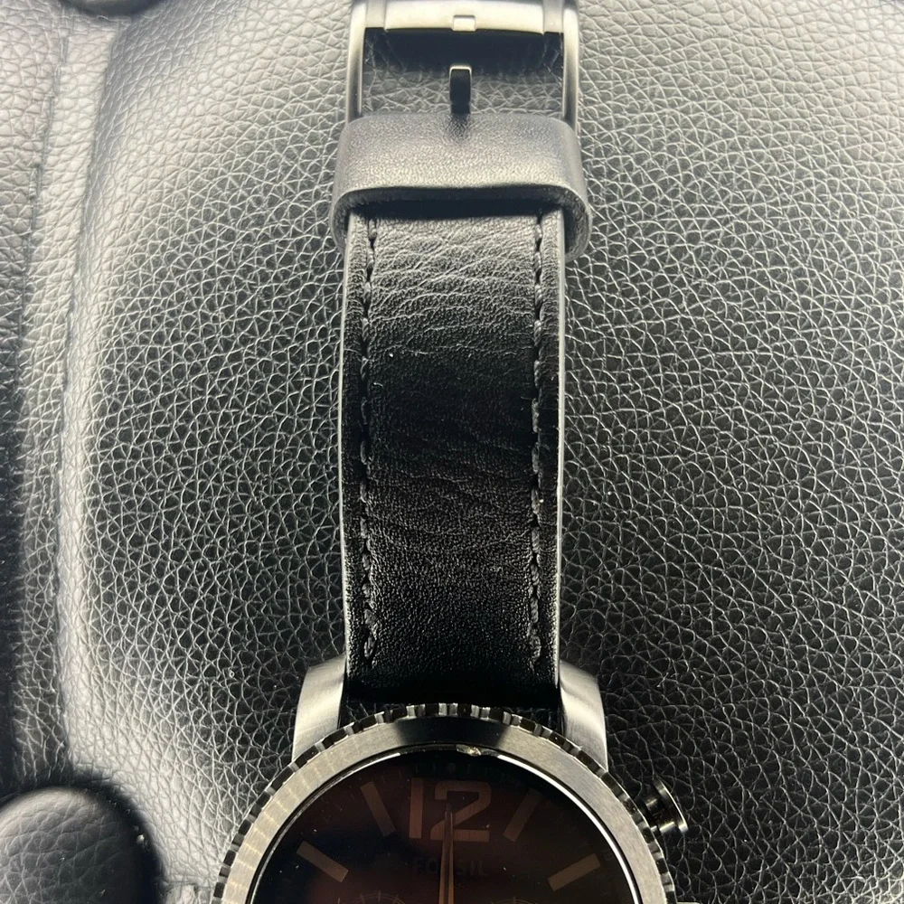 Fossil Watch - Picture 6 of 7